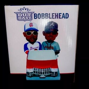 2023 NEW IN BOX Atlanta Braves OUTKAST Bobble head